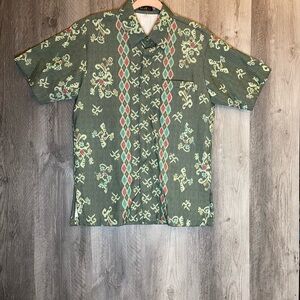 Ma’e Men’s Small Textured Ikat Style Short Sleeve Button Shirt Green